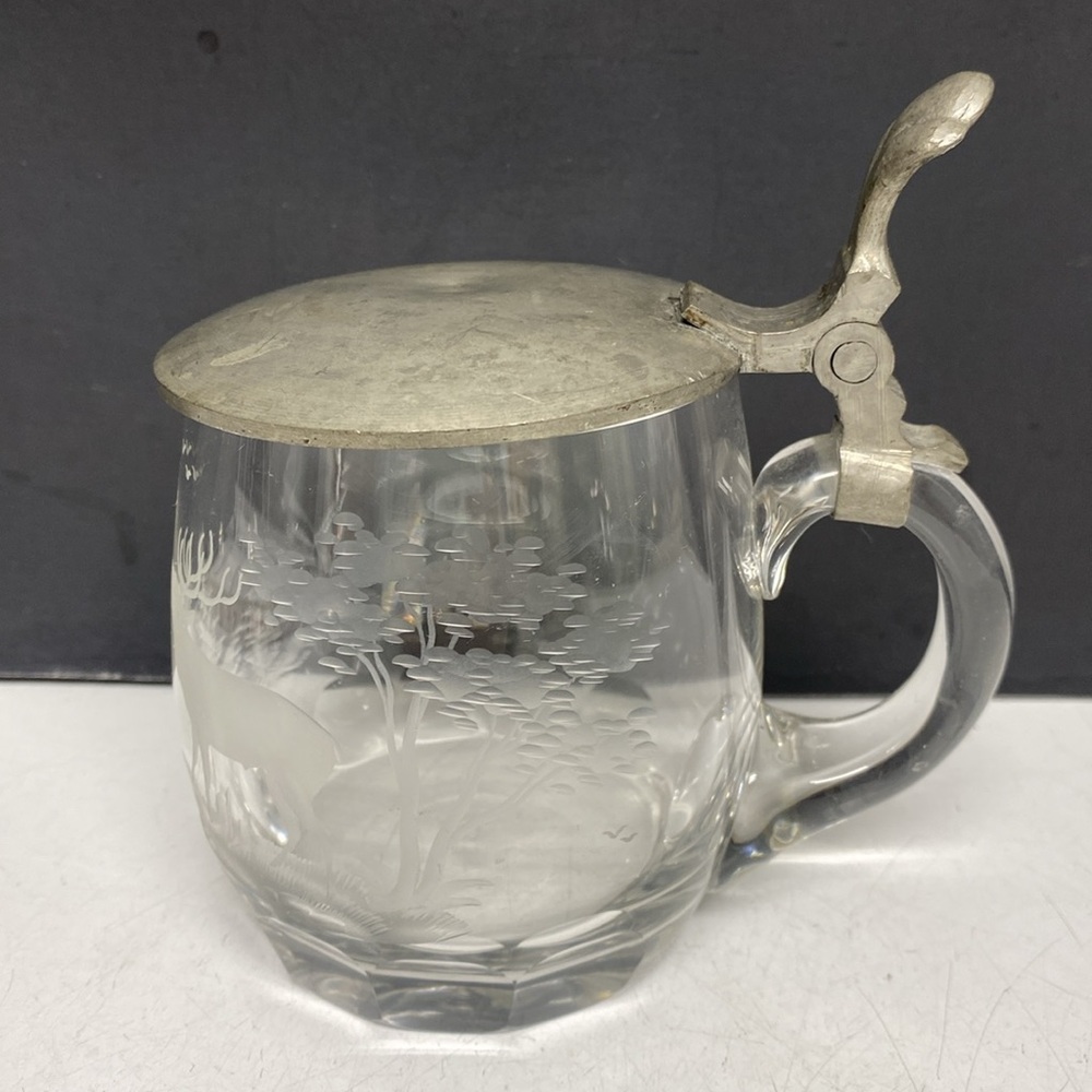 Etched Glass Beer Stein with Pewter Lid 12 Ounce